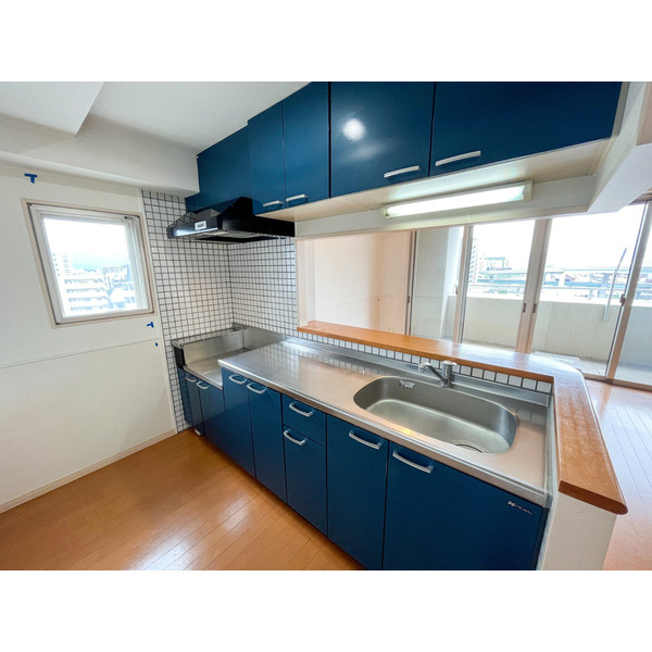 福岡市東区箱崎ふ頭３丁目の賃貸マンションのキッチン