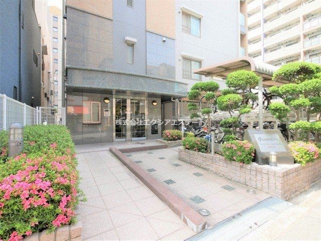 グランディール阪南町Ⅲ番館のエントランス