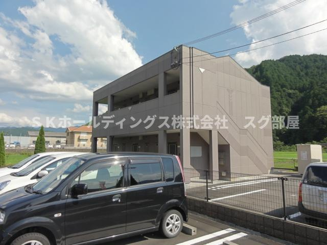 ワン・ピースⅡの駐車場|外観写真（昼）