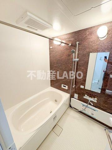 メゾンドボヌール弁天町の浴室