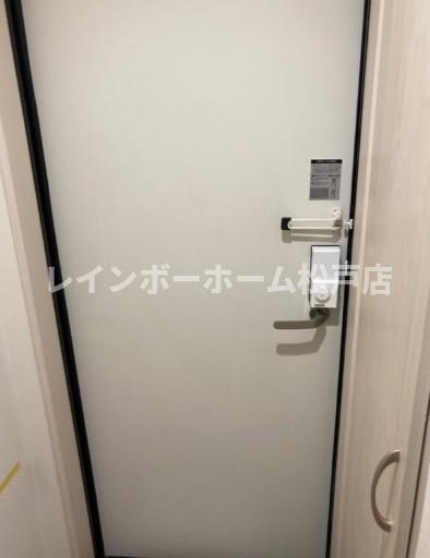 Klavier仲介手数料（賃料の1.10ヵ月）の50％OFF対象物件！の玄関|明るい玄関です