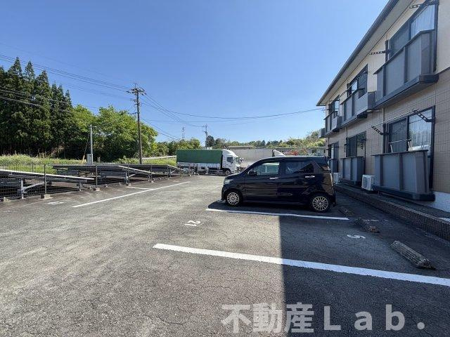 ＵＳジャンクション　D棟の駐車場