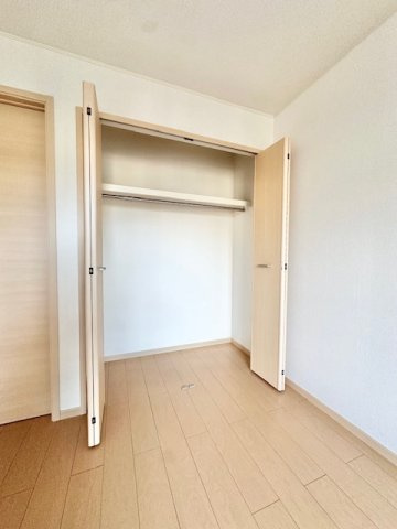 メルシー　ボンジョルネ　Ａ棟の収納|専用の収納スペースです