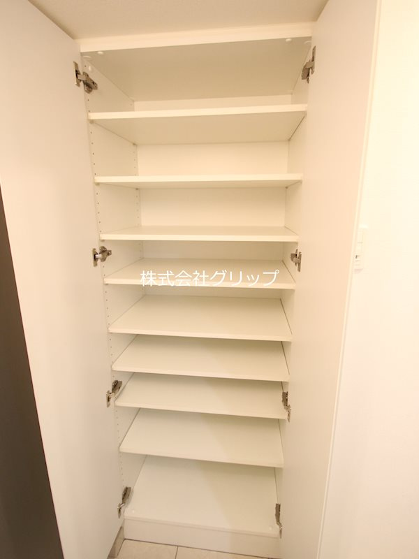 リヴシティ横濱インサイトⅡの収納