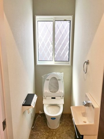 中古戸建　八木町八木東久保のトイレ
