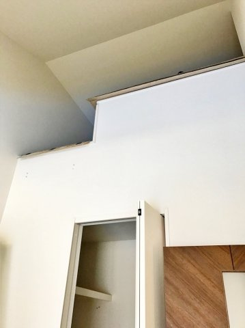 中古戸建　八木町八木東久保の洋室