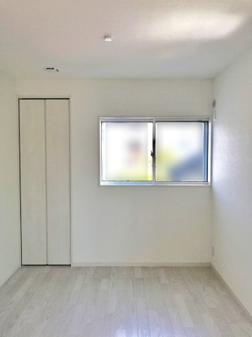 中古戸建　八木町八木東久保の洋室