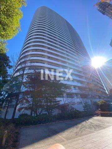 横浜市西区みなとみらい４丁目の賃貸マンションの外観