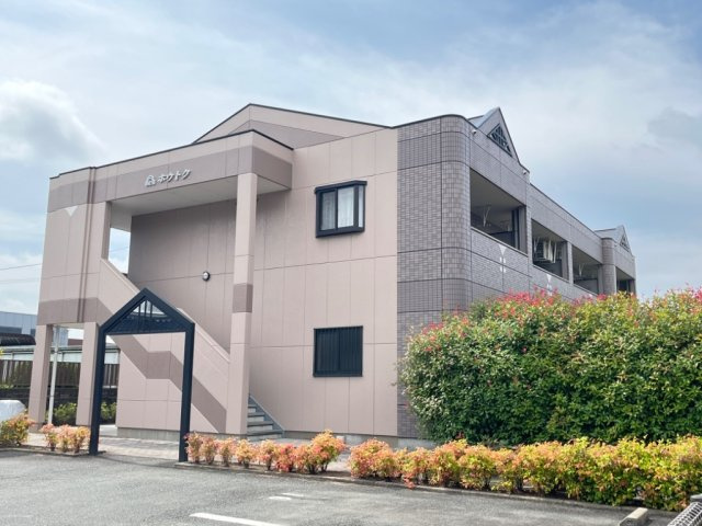 宮若市本城のアパートの外観
