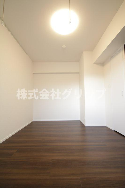 リヴシティ横濱生麦の洋室