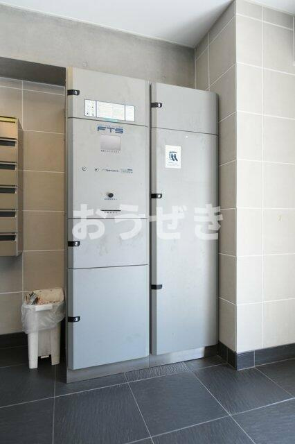ファーストプレイス菊川のその他共用部分|宅配BOX