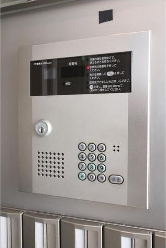 ジョイ・コート家七D棟のセキュリティ