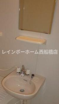 VISTA　COURT　MAIHAMAの洗面所