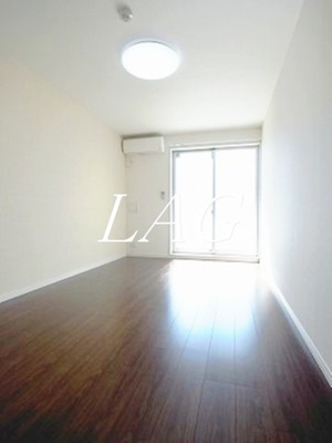 【居間・リビング】 | リブリ・メープル | 洋室のお部屋です。