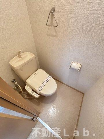ＵＳジャンクション　D棟のトイレ|※同型タイプ203号室のお写真です。