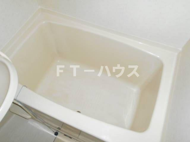 ホイザー鷹之台の浴室