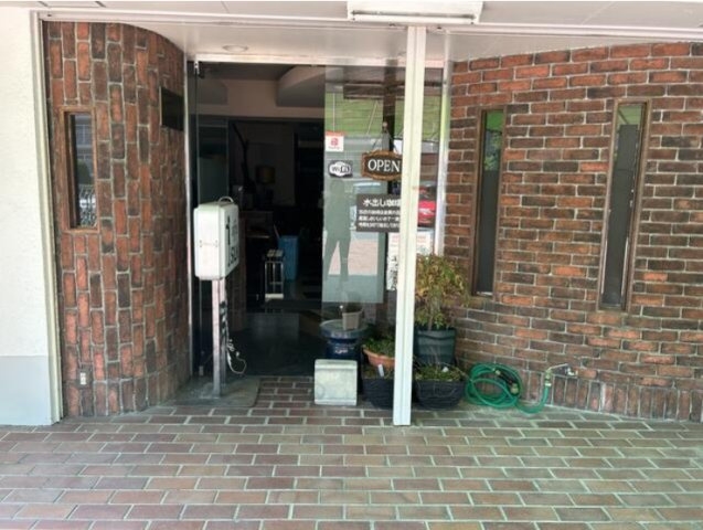 箕面市半町３丁目の店舗事務所