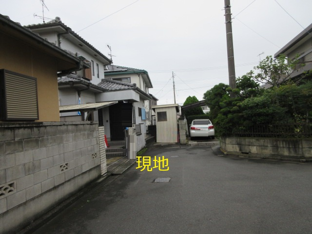 中古戸建　熊谷市上之802-6（期間限定現況販売）の前面道路含む現地写真