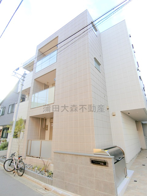 プルナス蒲田の外観|2026年8月築　鉄骨造地上3階建て総戸数9戸　東京都大田区蒲田1丁目
JR京浜東北線蒲田駅徒歩9分、京浜急行本線京急蒲田駅徒歩8分
