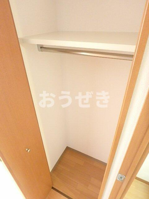 グランド・ガーラ横浜伊勢佐木町の収納|パイプ付きのｸﾛｰｾﾞｯﾄ