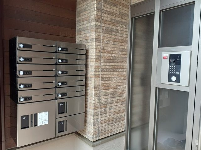 シャイン泉のエントランス