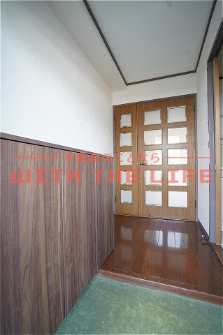 ラパスマンション諏訪野【キャッシュバック対象物件】の玄関|シンプルで使いやすい玄関です※現状優先