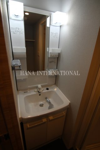 アレスグーテ北千住の洗面所