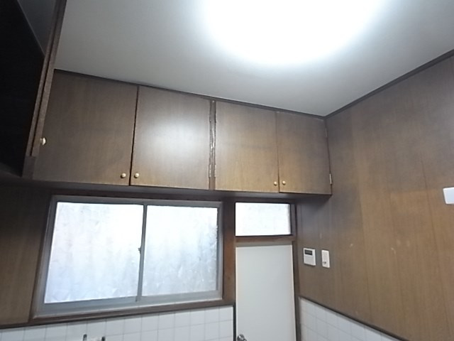 鈴蘭台北町戸建の内装