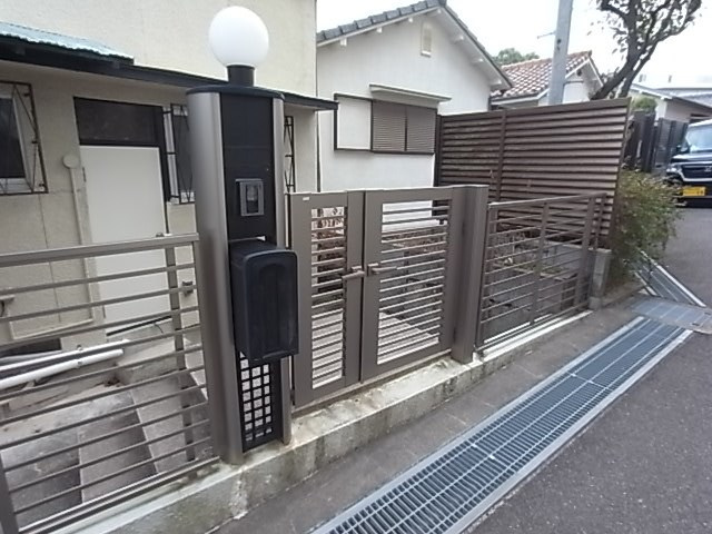 鈴蘭台北町戸建の外観