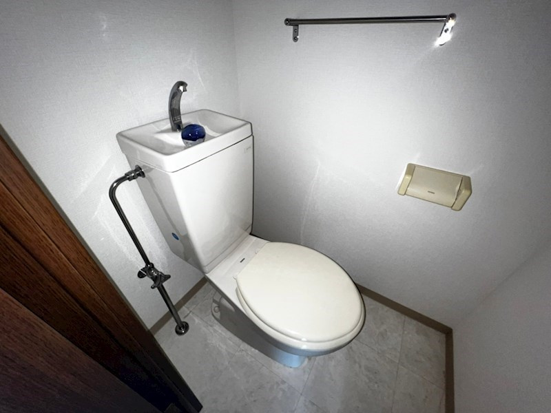 プレサンス難波WESTのトイレ