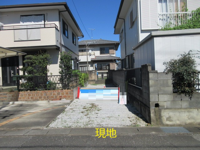中古戸建　熊谷市別府4-251（期間限定現況販売）の駐車場