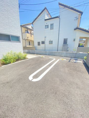 パークサイドフォルテの駐車場