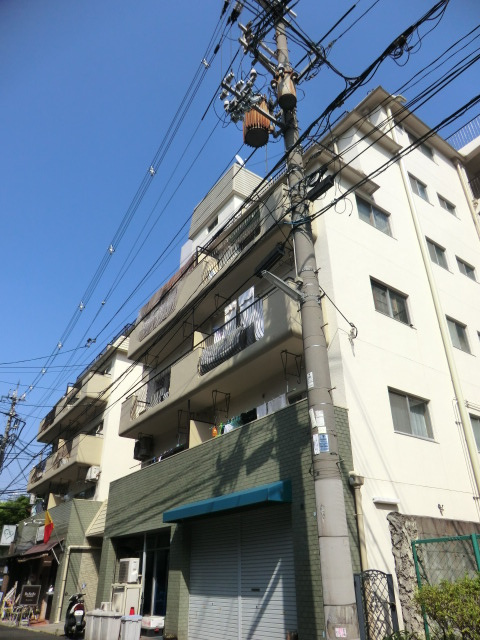 多聞コーポラスの外観
