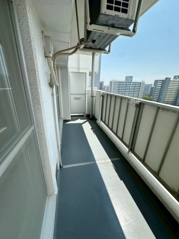 UR武庫川 31号棟のバルコニー