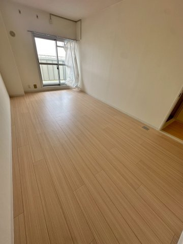 UR武庫川 31号棟の寝室