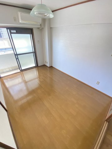 LakiaApartment夙川の居間・リビング