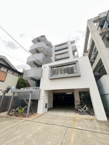 LakiaApartment夙川の外観