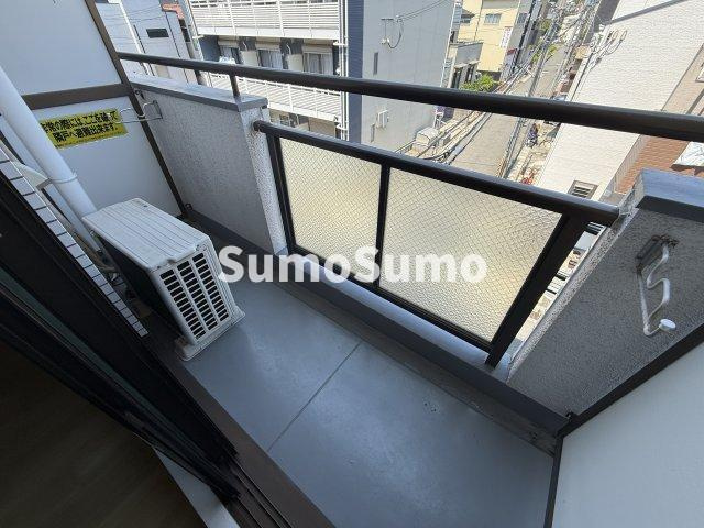 シャルマンフジ御影参番館のバルコニー