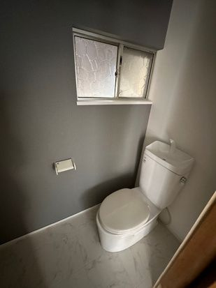 御崎本町2丁目貸家のトイレ