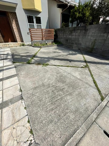 トリエスタ吉井の駐車場