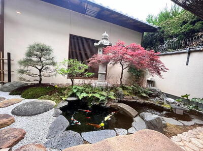 下鴨膳部町和風邸宅の庭