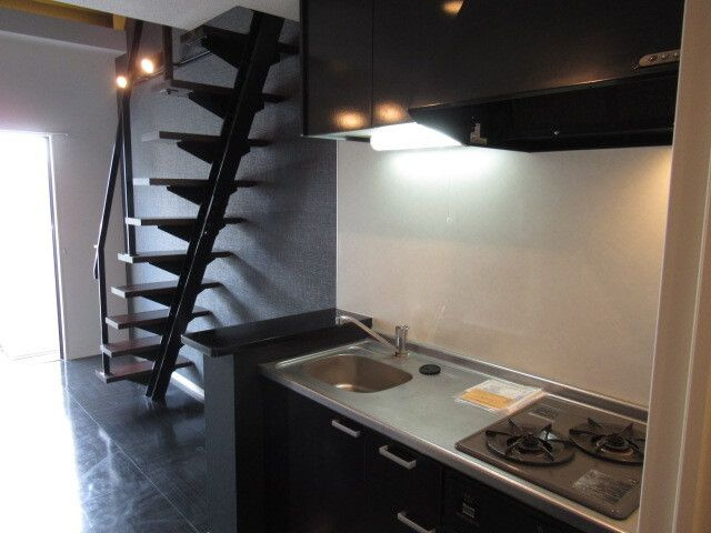 エルヴィータ高砂のキッチン