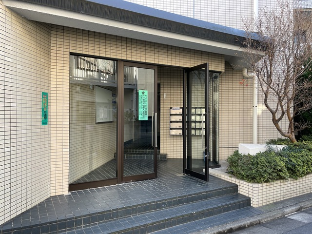サンクレスト大泉学園のエントランス