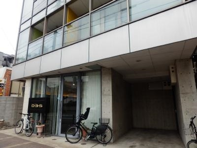 KAWARAMACHI PLACE（カワラマチプレイス）のエントランス