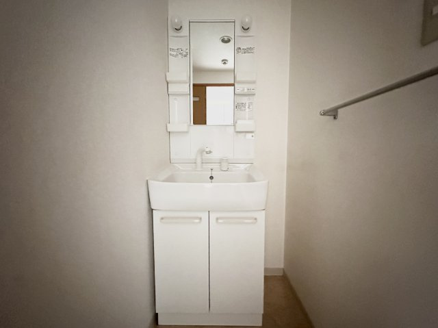 アネックス宝生の洗面所