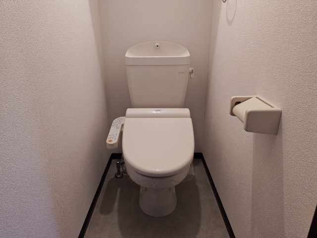 サンリット富合のトイレ|※同タイプの部屋写真です