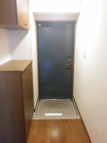日神パレステージ新小岩の玄関