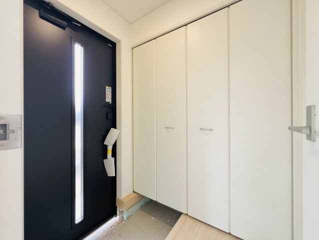 碧南市宮町6丁目289番の一部『仲介手数料無料』新築一戸建て・建売の玄関
