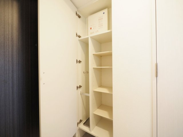 大阪市港区弁天５丁目の賃貸マンションの収納