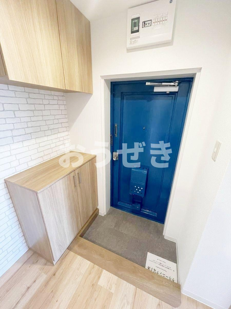 名瀬マンションの玄関|※同仕様参考写真